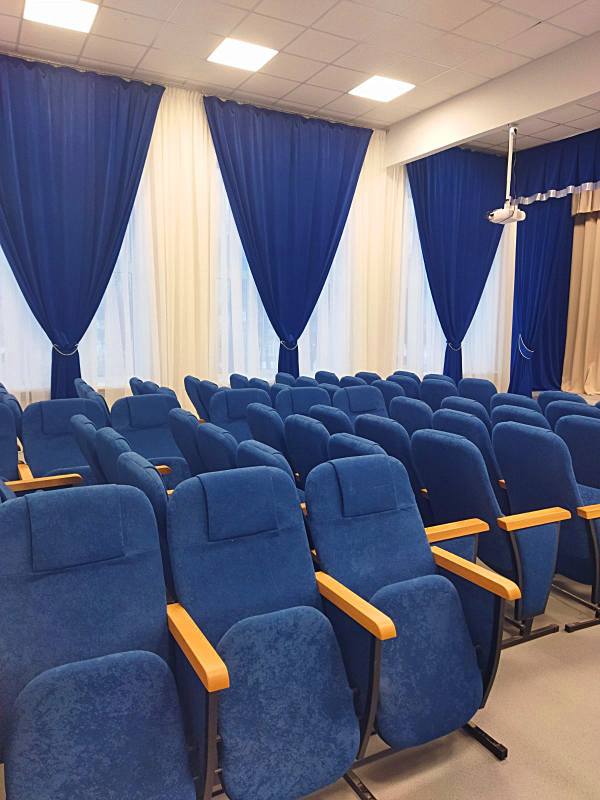 Шторы для актовых залов , сцен, филармоний